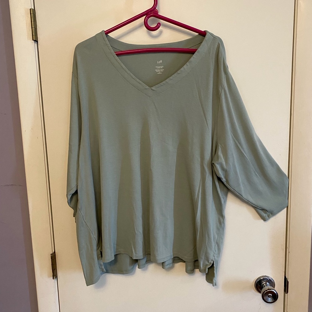 CLOSET CLEARANCE PRICE DROP!
- v-neck, 3/4 sleeve Pima cotton top